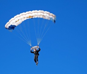 范戴克点明卫冕关键战，全力封锁曼城，警惕皇马克星级射手