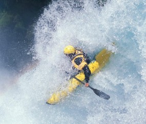 点球大战惊心动魄，蓝鹰险胜红魔晋级决赛