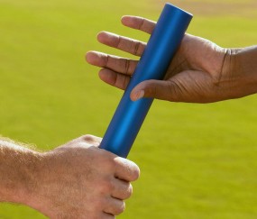 曼彻斯特机场地勤短缺引发连锁反应 多特蒙德备战计划受挫训练被迫取消